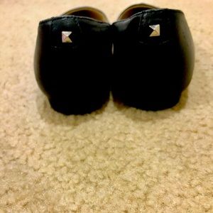 Marc Fisher Pointed Slides size 8